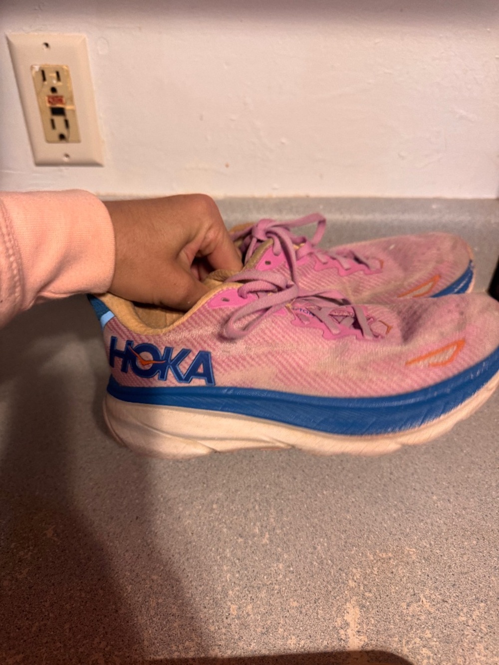 Hoka Clifton 9 Running Shoes for Women Cyclamen/Sweet Lilac Size 6